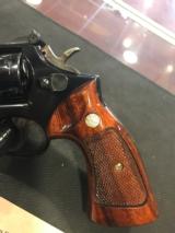 SMITH & WESSON MODEL 19-3 .357MAG
- 13 of 13