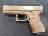 GLOCK 19RTF2 VICKERS TACTICAL 9MM FULL FDE
- 7 of 15