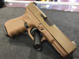 GLOCK 19RTF2 VICKERS TACTICAL 9MM FULL FDE
- 9 of 15