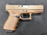 GLOCK 19RTF2 VICKERS TACTICAL 9MM FULL FDE
- 13 of 15