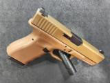 GLOCK 19RTF2 VICKERS TACTICAL 9MM FULL FDE
- 11 of 15