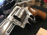 DAN WESSON 44 MAGNUM - 10 of 15