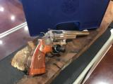 SMITH & WESSON MODEL 29-10
6"NICKEL 44MAG
- 7 of 10