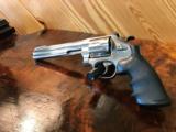 SMITH & WESSON MODEL 629-4 CLASSIC .44MAGNUM - 2 of 10