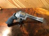 SMITH & WESSON MODEL 629-4 CLASSIC .44MAGNUM - 5 of 10