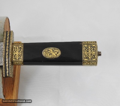 Old Damascus Blade Dagger With Engraved Gold And Black Enamel Fittings - Image 3 of 9