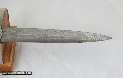 Old Damascus Blade Dagger With Engraved Gold And Black Enamel Fittings - Image 7 of 9