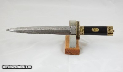 Old Damascus Blade Dagger With Engraved Gold And Black Enamel Fittings - Image 2 of 9