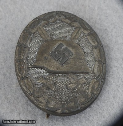 ORIGINAL GERMAN WW 2 MIXED BADGES LOT - Image 19 of 20