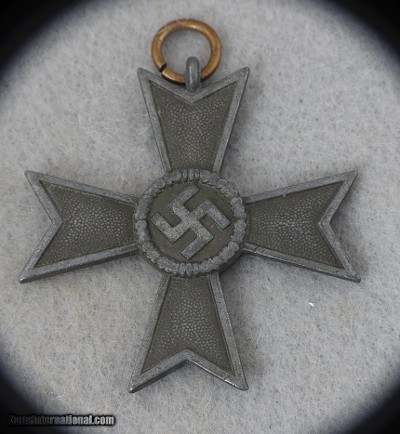 ORIGINAL GERMAN WW 2 and WW 1 MIXED MEDALS LOT - Image 10 of 14