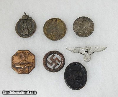 ORIGINAL GERMAN WW 2 MIXED BADGES AND METALS LOT