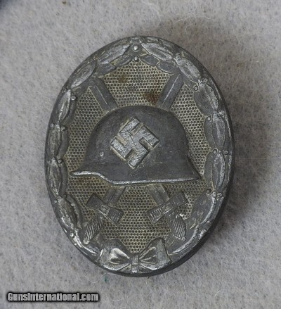 ORIGINAL GERMAN WW 2 MIXED BADGES LOT - Image 14 of 17