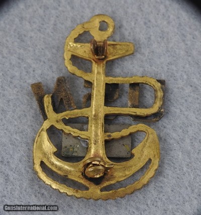 ORIGINAL US WW 2 MIXED PINS AND BADGES LOT - Image 8 of 20
