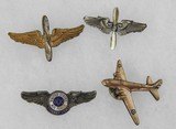 ORIGINAL US WW 2 MIXED PINS AND LAPEL BUTTON LOT - 2 of 5