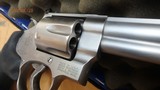 Smith & Wesson 629-5 DX Classic 44 Magnum - 5 of 7