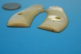 ANTIQUE MOTHER of PEARL GRIPS for a SMALL REVOLVER / PISTOL ORIGINAL MATCHED PAIR - 3 of 8