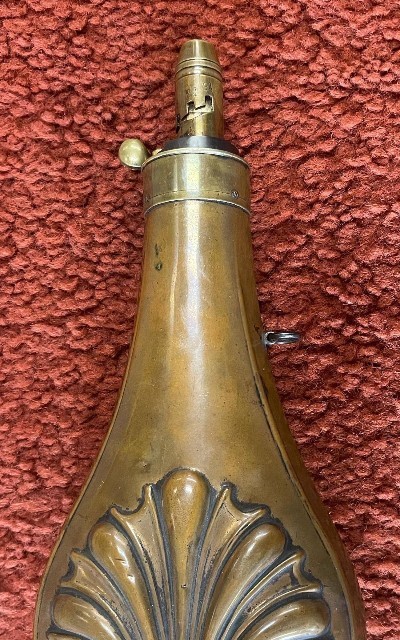 Unmarked Antique Shell Pattern Powder Flask