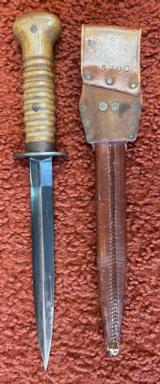 Model 1915 Dutch Military Stormdolk Dagger - 4 of 11