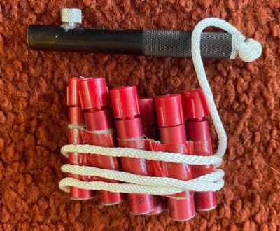 Rare Military USAF Pilot Gyro Jet Survival Signal Flare Pen Kit Vietnam - Image 4 of 10