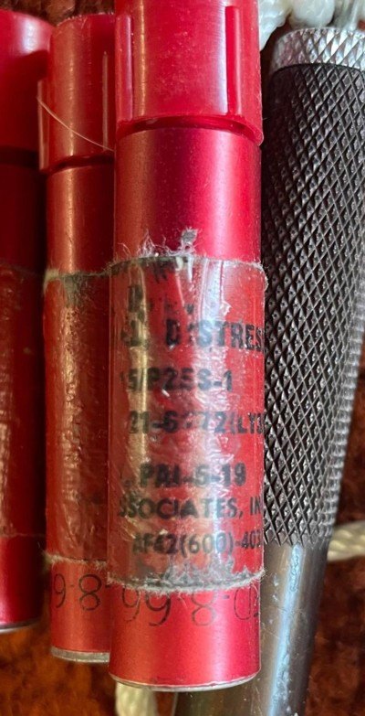 Rare Military USAF Pilot Gyro Jet Survival Signal Flare Pen Kit Vietnam - Image 7 of 10