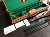 Parker Repro DHE 28/410 - 26”
- 2 Forends - Factory Paperwork - Excellent Shape - 5.5 lbs - 14 1/8 x 1 3/8 X 2 1/8 - 24 of 25
