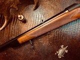 Winchester Model 70 Pre-64 Super Grade Featherweight - .270 Winchester - 22” trim barrel - Monte Carlo Stock - Aluminum Buttplate - Rare Rifle! - 20 of 24