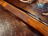 Weatherby Mark V - .257 Weatherby Magnum - As New - Beautiful Walnut - Made in USA - Fine Rifle in one of my favorite calibers .257 WM - 4 of 21