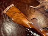 Weatherby Mark V - .257 Weatherby Magnum - As New - Beautiful Walnut - Made in USA - Fine Rifle in one of my favorite calibers .257 WM - 3 of 21