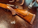Weatherby Mark V - .257 Weatherby Magnum - As New - Beautiful Walnut - Made in USA - Fine Rifle in one of my favorite calibers .257 WM - 10 of 21