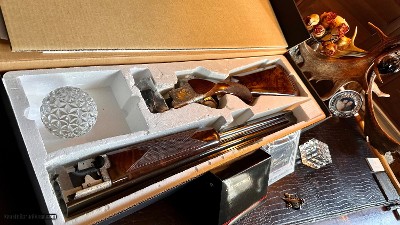 BROWNING GRADE VI 12GA LIGHTNING 26” LIKE NEW IN BOX - OUTSTANDING VALUE - APPEARS UNFIRED - Image 10 of 25