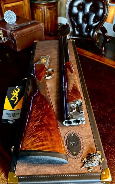 BROWNING SUPERLIGHT GRADE VI 12GA - 26” - 99% - ca. 1998 - NEW BROWNING CASE - FIREY FEATHERCROTCH WALNUT - SPECTACULAR! - Image 10 of 25