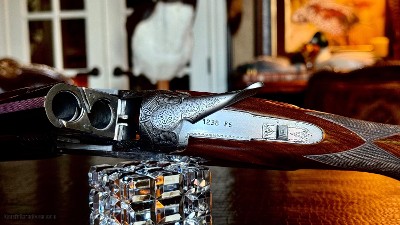 BROWNING BELGIUM SUPERPOSED PIGEON 28GA - 28” - RKLT - INCREDIBLE BLACK FEATHERCROTCH WALNUT - MIDDLE AND END IVORY BEADS - Image 13 of 16