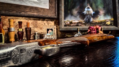 BROWNING SUPERPOSED PIGEON 20GA ca. 1961 - 26” - sk/sk - 99% CONDITION - 3” CHAMBER FIELD RKLT - FRENCH WALNUT - HORN BUTTPLATE w/ADORNED SCREWS - Image 9 of 25