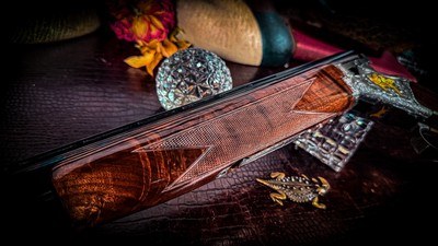 BROWNING SUPERLIGHT GRADE VI 20GA - BLACK FEATHERCROTCH WALNUT - ORIGINAL BOX- INVECTOR CHOKES - HIGH CONDITION - GORGEOUS SHOTGUN! - Image 8 of 16