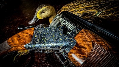 BROWNING 725 SPORTING MEDALLION HIGH GRADE 410GA 30” DIANA CHOKES 99% CONDITION NEGRINI FACTORY CASE ALL ACCESSORIES HIGHEST GRADE WALNUT - Image 9 of 17