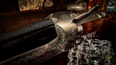 BROWNING GRADE III 28GA CITORI LIGHTNING 26” INVECTOR ca. 1998 - 99% - REMARKABLE FIDDLEBACK BLACK WALNUT - NEW BROWNING CASE - Image 10 of 17