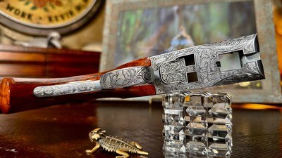 BROWNING GRADE V 28GA CITORI SKEET - AS NEW IN BOX - HAND ENGRAVED - ca. 1979 - FLAWLESS COLLECTOR GRADE GORGEOUS SHOTGUNCONDITION: AS NEW - Image 4 of 19