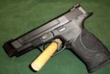 Customized Smith & Wesson M&P 45ACP.- 2 of 4