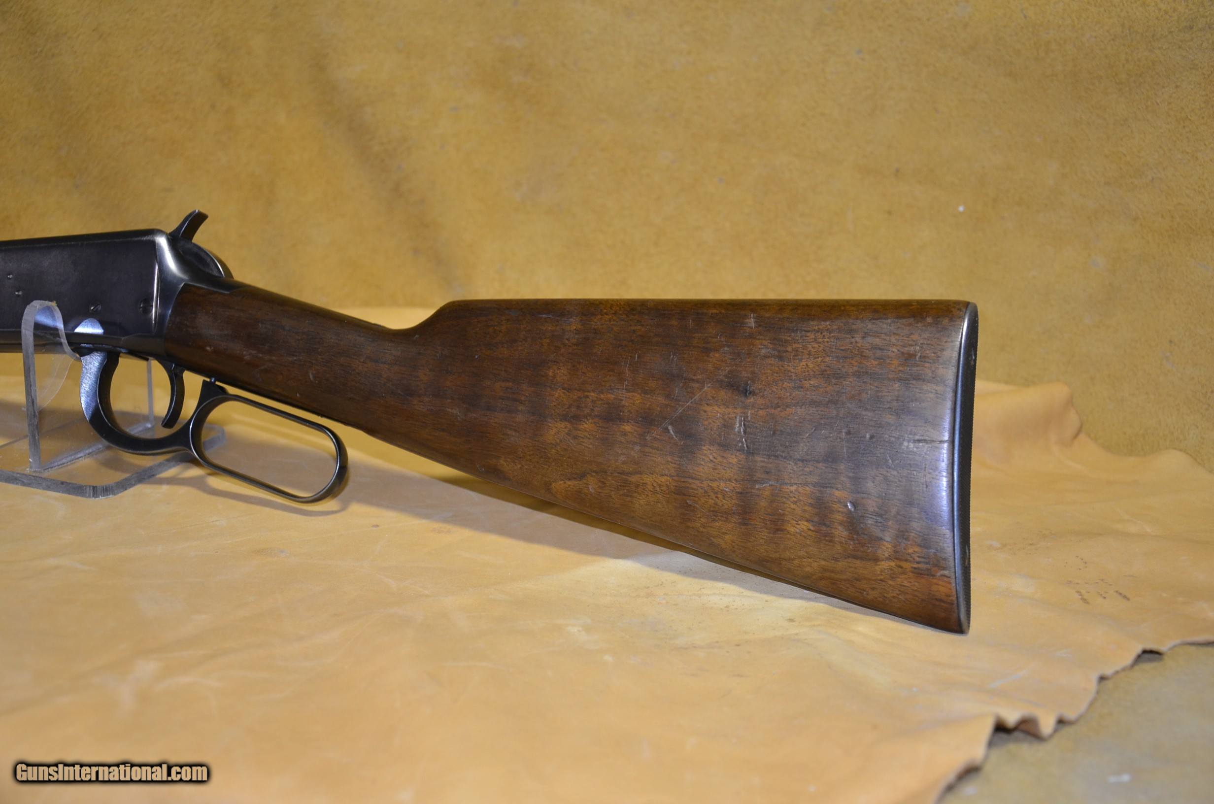 Winchester Model 94 FLAT BAND 25-35 W.C.F.. Carbine