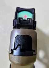 FN 509T, 9MM PISTOL, Treaded Barrel, FDE finish, with Trijicon RMR & Covert case - 10 of 13