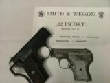 Smith & Wesson Model 61-2
Escort - 8 of 9