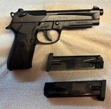 Beretta 90 TWO 40S&W D/A - S/A - 2 of 9