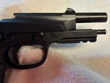 Beretta 90 TWO 40S&W D/A - S/A - 6 of 9