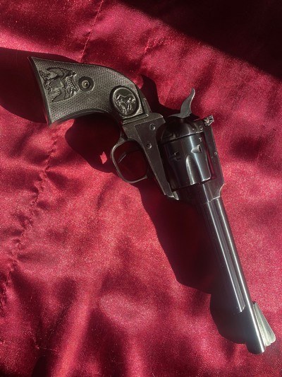 Colt New Frontier .22 LR - Image 1 of 7