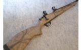 Weatherby Vanguard
.300 WBY Mag - 1 of 9