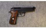 Beretta 92 FS
~ 9mm Parabellum - 1 of 2