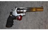 Smith & wesson 629 Classic ~ .44 Magnum - 1 of 2