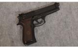 Beretta ~ 92FS ~ 9MM ~ Factory Hard Case - 1 of 2