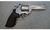 Smith & Wesson ~629-6 ~ .44 Rem. Magnum - 1 of 2