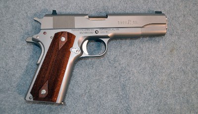 Remington Arms ~ 1911 - R1S ~ .45 Auto